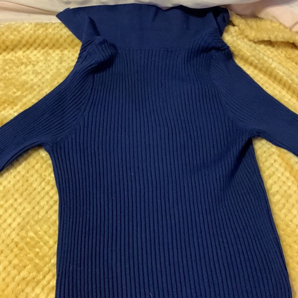 Navy Blue Ribbed Shirt Collared And long Sleeves - Picture 4 of 4